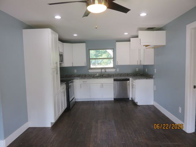 705 S Patterson Street, Campbell, TX 75422
