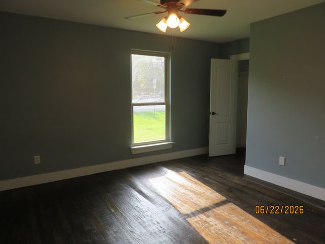 705 S Patterson Street, Campbell, TX 75422