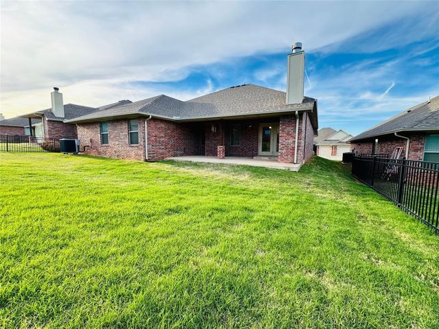 532 Texoma Drive, Edmond, OK 73025