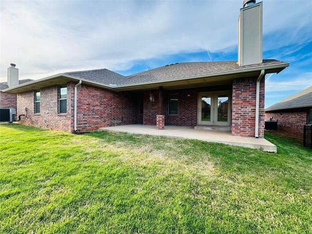 532 Texoma Drive, Edmond, OK 73025