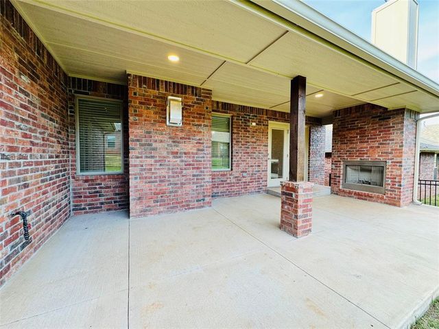 532 Texoma Drive, Edmond, OK 73025
