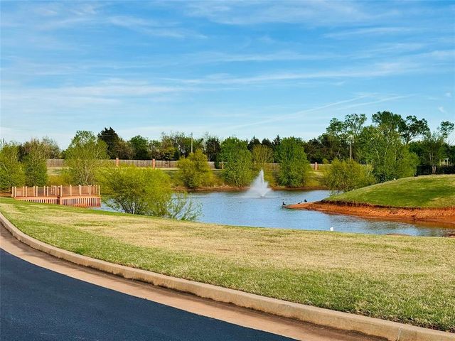 532 Texoma Drive, Edmond, OK 73025