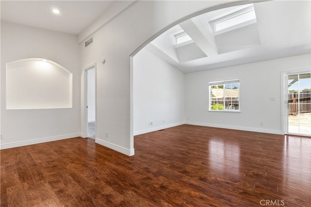 Image 10 of property listing at 4170 Hackney, Paso Robles, CA 93446