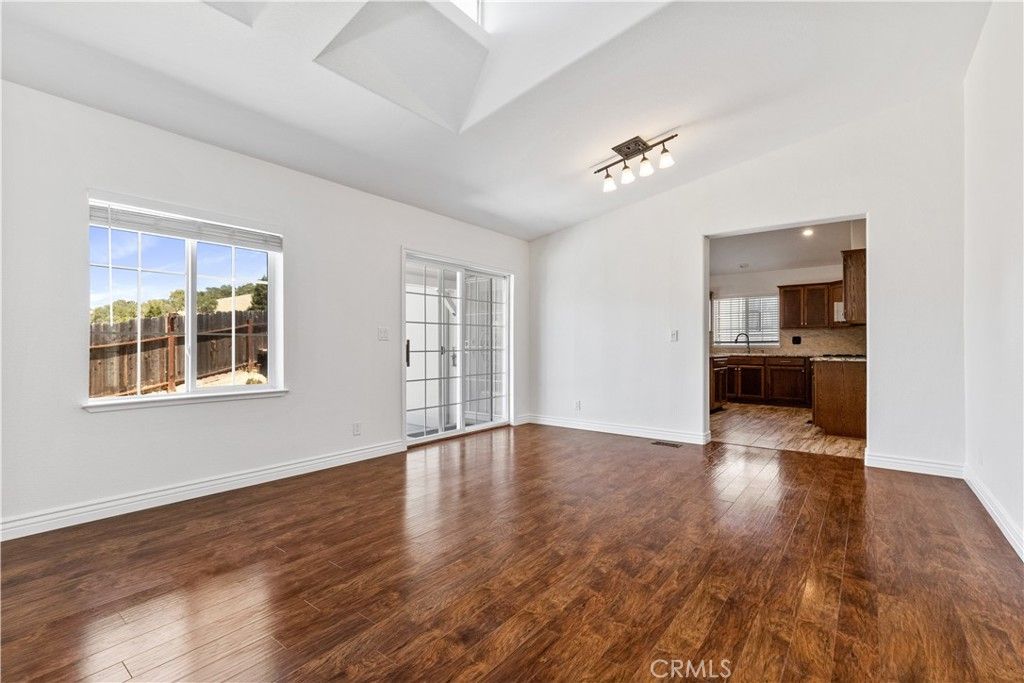 Image 12 of property listing at 4170 Hackney, Paso Robles, CA 93446