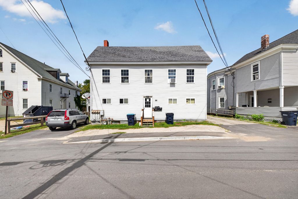 26 Elm Street, Lewiston, ME 04240 — photo 2