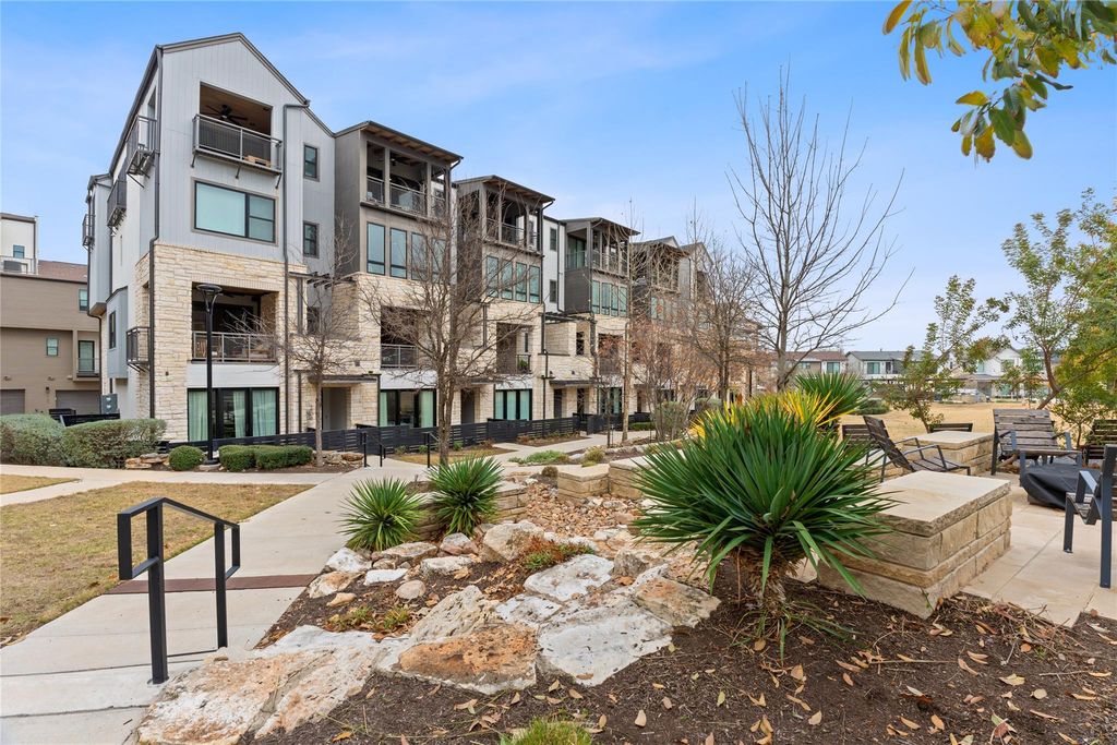 4510 Unity CIR 258, Austin, TX 78731