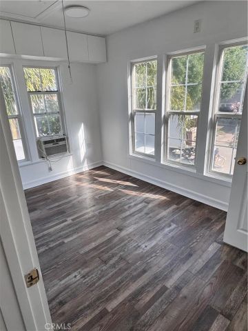 1261 S Plymouth Blvd, Los Angeles, CA 90019