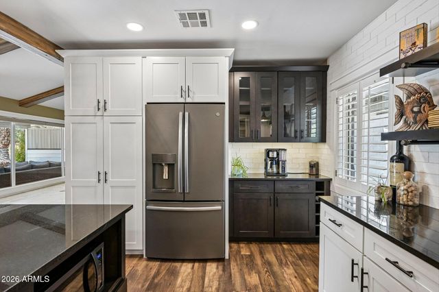 2117 W WINDSOR Avenue, Phoenix, AZ 85009