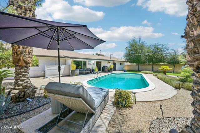 2117 W WINDSOR Avenue, Phoenix, AZ 85009
