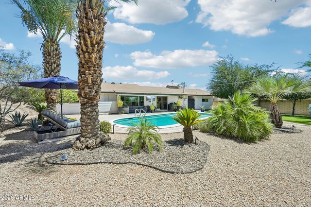 2117 W WINDSOR Avenue, Phoenix, AZ 85009