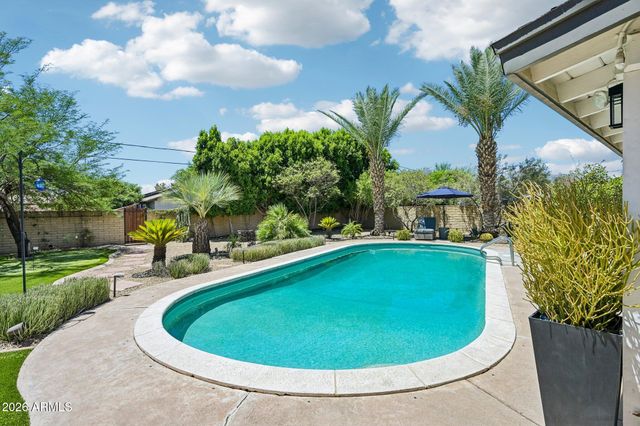 2117 W WINDSOR Avenue, Phoenix, AZ 85009