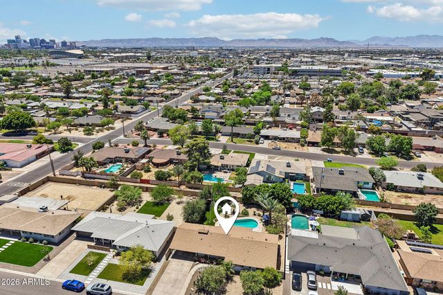2117 W WINDSOR Avenue, Phoenix, AZ 85009