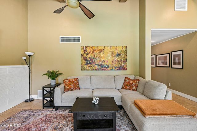 2117 W WINDSOR Avenue, Phoenix, AZ 85009