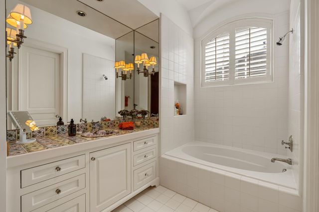 4012 Piping Rock Lane, Houston, TX 77027