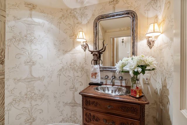 4012 Piping Rock Lane, Houston, TX 77027
