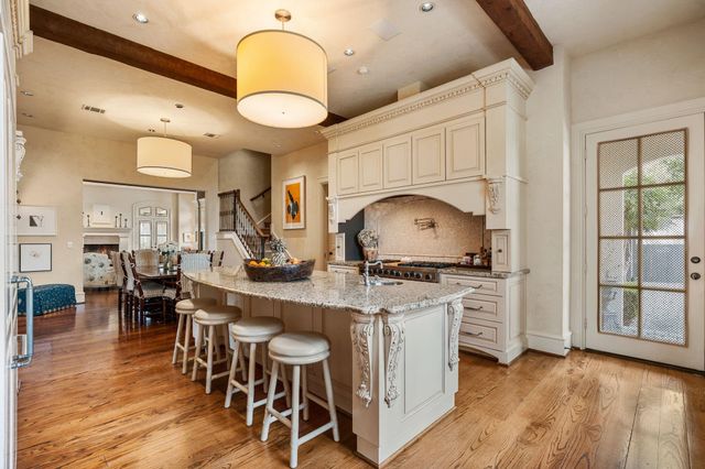 4012 Piping Rock Lane, Houston, TX 77027