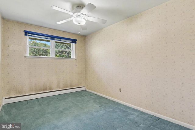 308 HILLCREST DR, New Cumberland, PA 17070