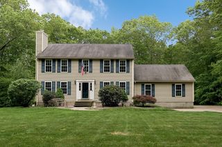 59 Linden St, Douglas, MA 01516