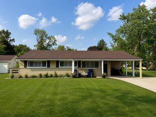 2380 Walce Drive, West Bloomfield, MI 48324