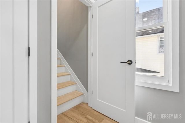 17 Atlantic Street, Carteret, NJ 07008