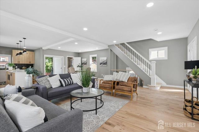 17 Atlantic Street, Carteret, NJ 07008