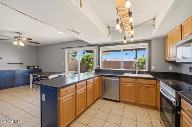 19011 N 13TH Drive, Phoenix, AZ 85027