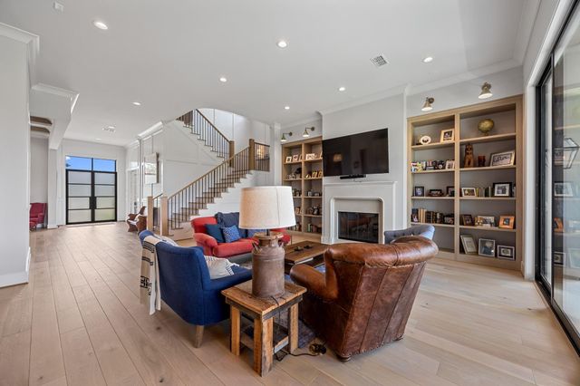 6822 E Warwick Lake Lane, Spring, TX 77389