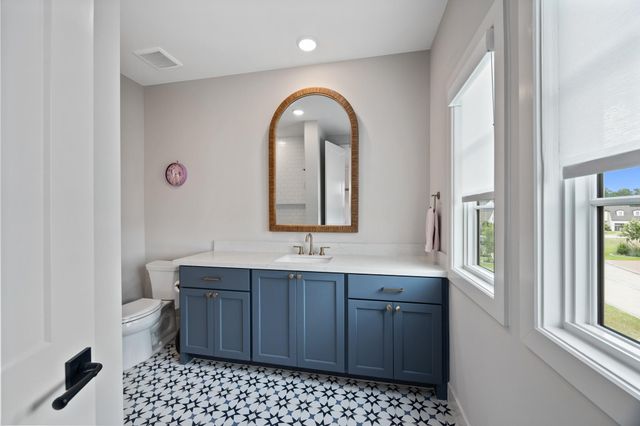 6822 E Warwick Lake Lane, Spring, TX 77389