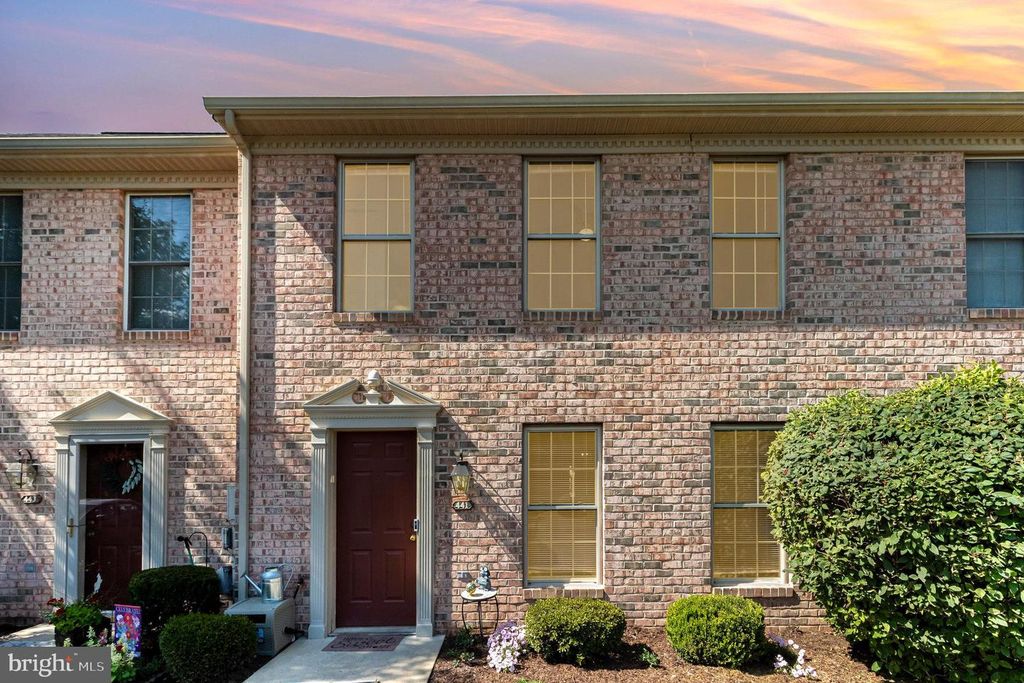 441 STONEHEDGE LN, Mechanicsburg, PA 17055