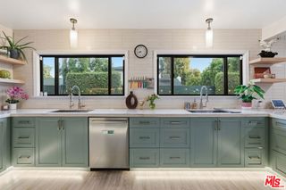 5220 Mary Ellen Avenue, Sherman Oaks, CA 91401