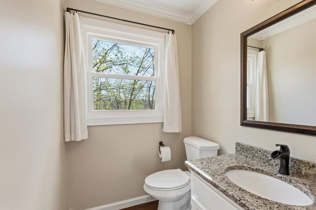 802 Brookhollow Lane, Chattanooga, TN 37421