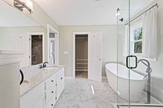 802 Brookhollow Lane, Chattanooga, TN 37421