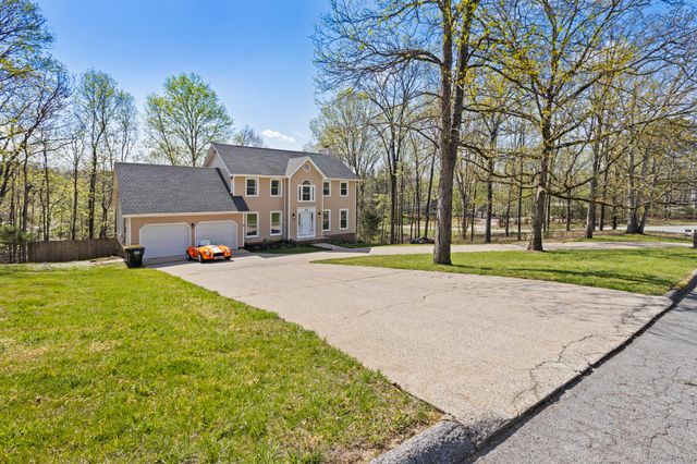 802 Brookhollow Lane, Chattanooga, TN 37421