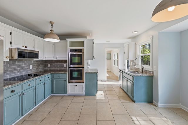 802 Brookhollow Lane, Chattanooga, TN 37421