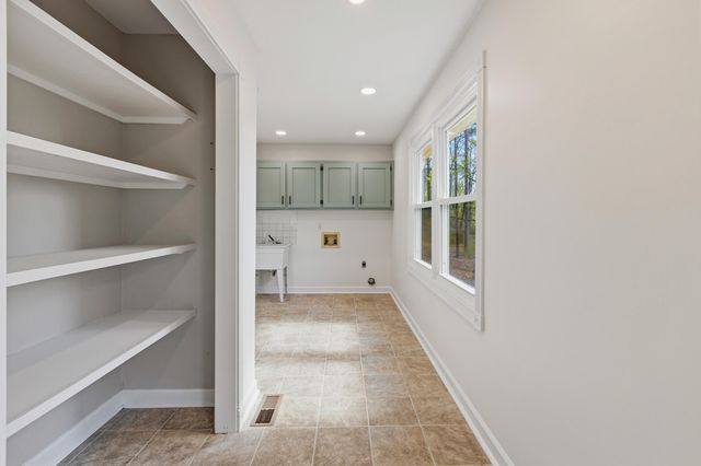 802 Brookhollow Lane, Chattanooga, TN 37421