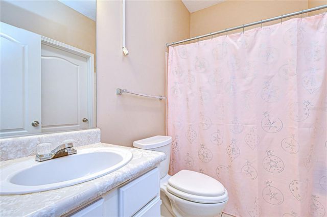 17942 VILLA CREEK DRIVE 17942, Tampa, FL 33647