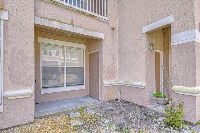 17942 VILLA CREEK DRIVE 17942, Tampa, FL 33647