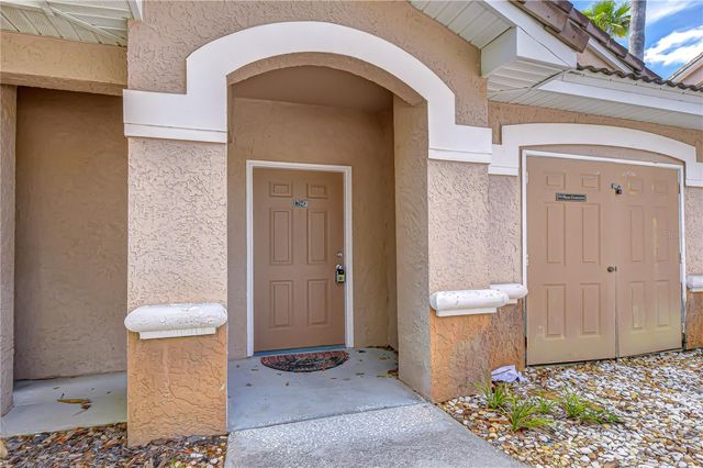 17942 VILLA CREEK DRIVE 17942, Tampa, FL 33647