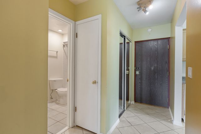235 N Mill Road 115B, Addison, IL 60101