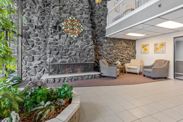 235 N Mill Road 115B, Addison, IL 60101