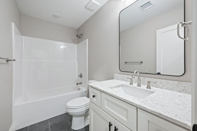 16697 W Hickory St, Goddard, KS 67052