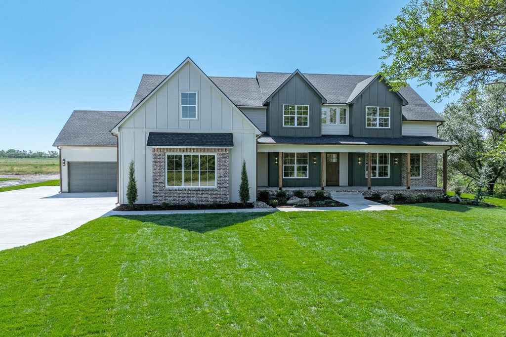 16697 W Hickory St, Goddard, KS 67052