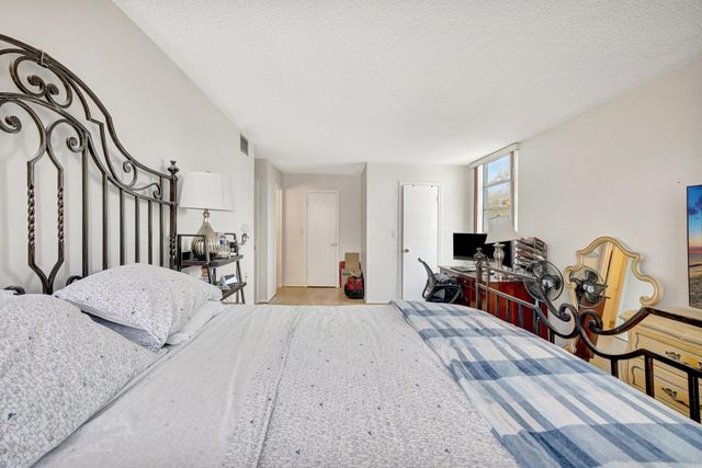 6923 Cypress Road D12, Plantation, FL 33317