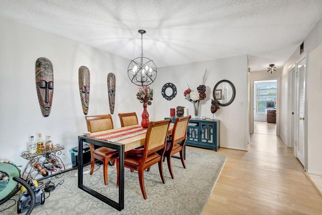 6923 Cypress Road D12, Plantation, FL 33317