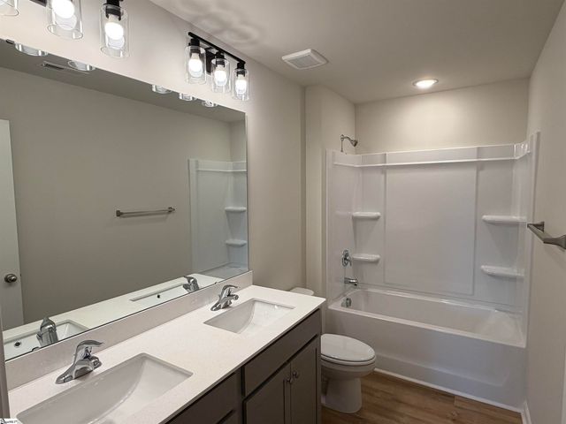 11 Campbell Street, Duncan, SC 29334