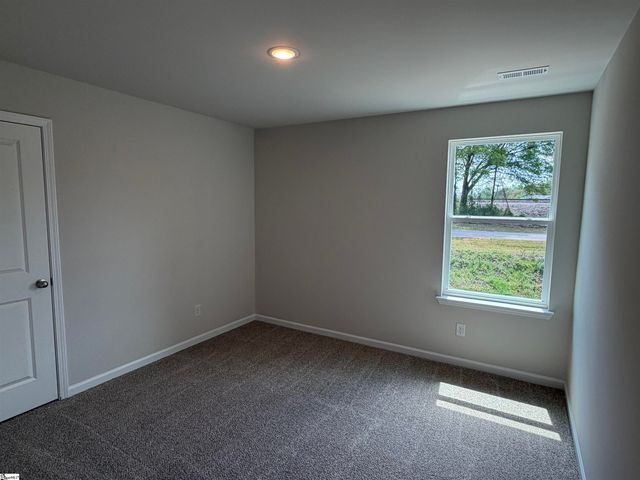 11 Campbell Street, Duncan, SC 29334