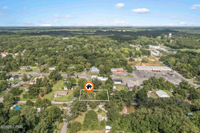 111 E Wisconsin Avenue, Bonifay, FL 32425