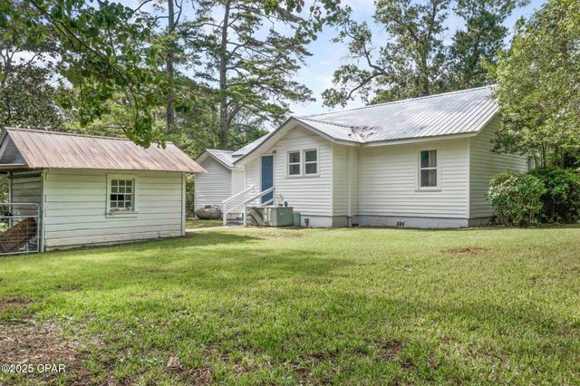 111 E Wisconsin Avenue, Bonifay, FL 32425
