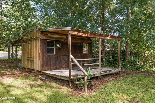 111 E Wisconsin Avenue, Bonifay, FL 32425