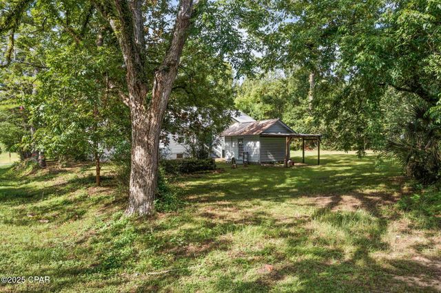 111 E Wisconsin Avenue, Bonifay, FL 32425